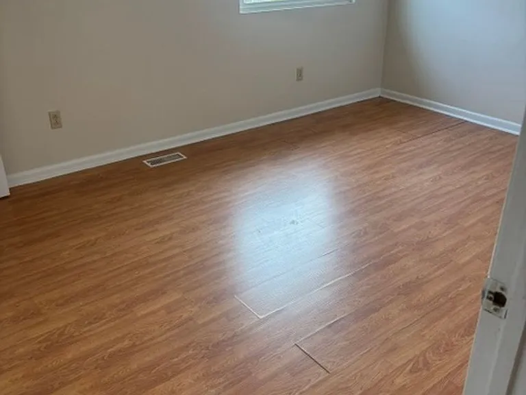 Pine Villa Town Houses — Photo 25