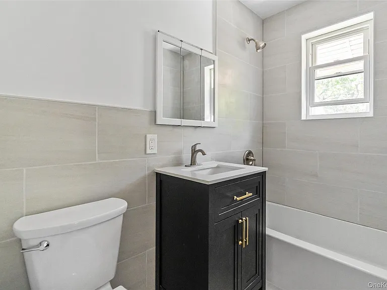 401 Olmstead Ave #2 — Photo 16