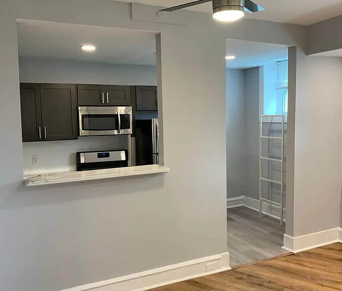 625 E Vernon Rd #2E — Photo 5
