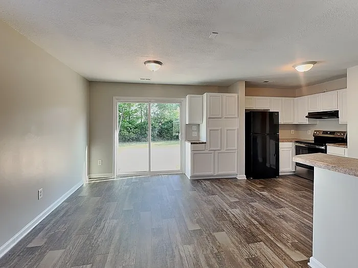 2873 Signal Ct SW — Photo 7