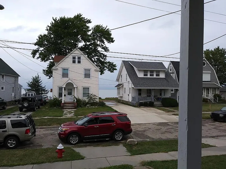 652 Lakeside Ave — Photo 5