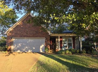 2438 Lake Edge Dr, Cordova, TN 38016