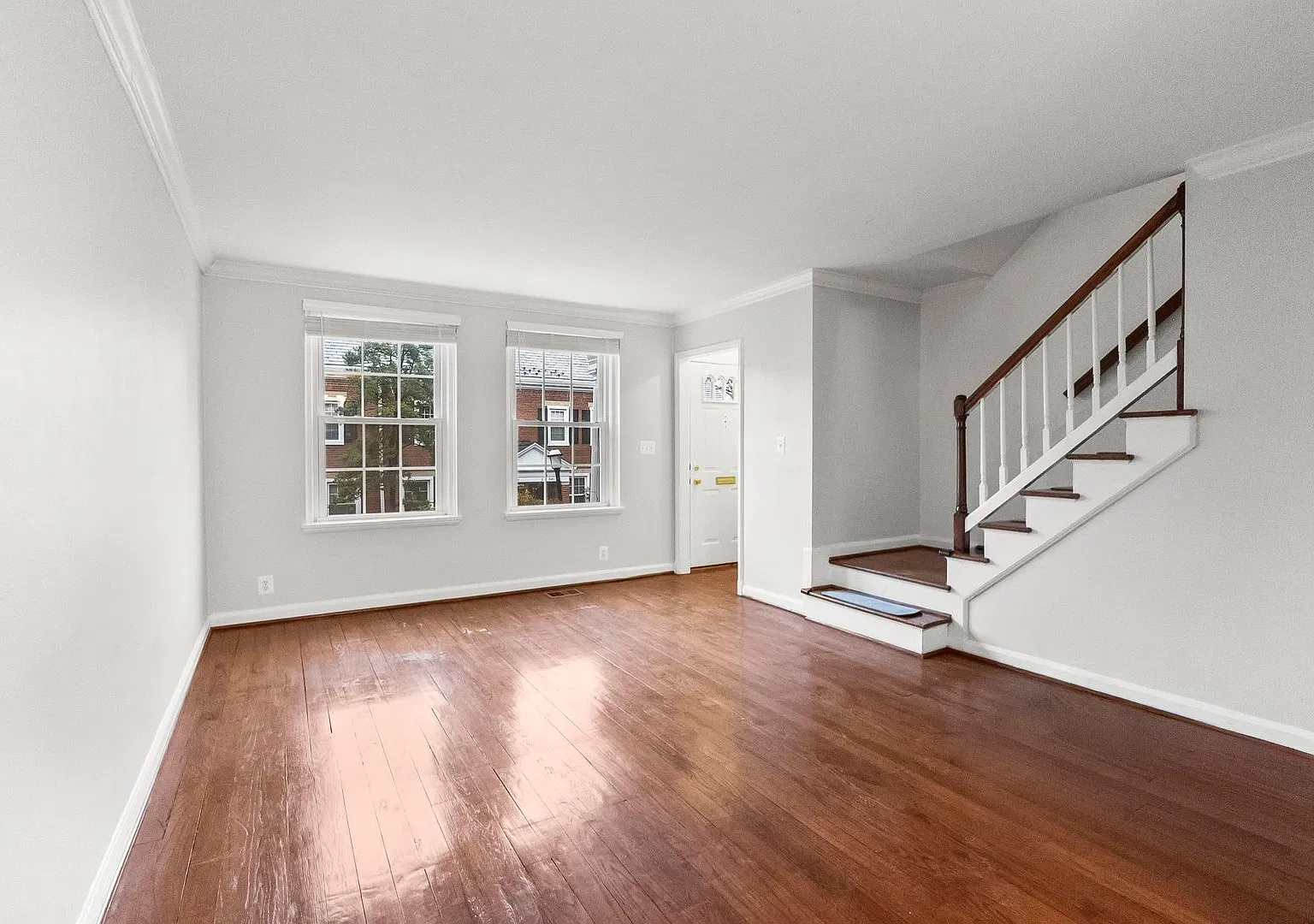 Fully Renovated 2BR/2BA with Finished Lower Level & Private Patio in Arlington — Photo 2
