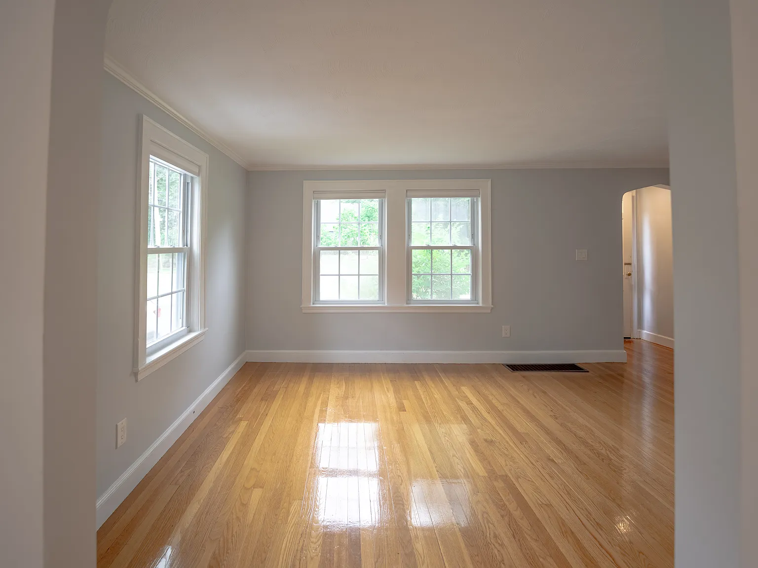 2 bed, 1100 sqft, $3,600 — Photo 3