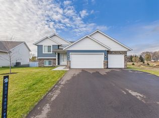 17775 Empire Trl, Lakeville, MN 55044
