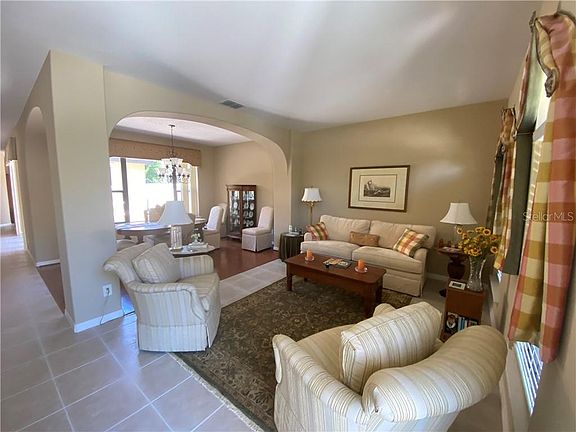 4th image of 20314 Chestnut Grove Dr