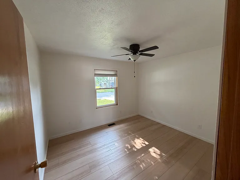 4122 Hedgewood Ct — Photo 17
