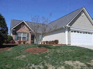 1016 Old Creek Crossing Ln, High Point, NC 27265