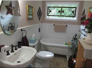 1735 Madison Ave, Mount Airy, NC 27030