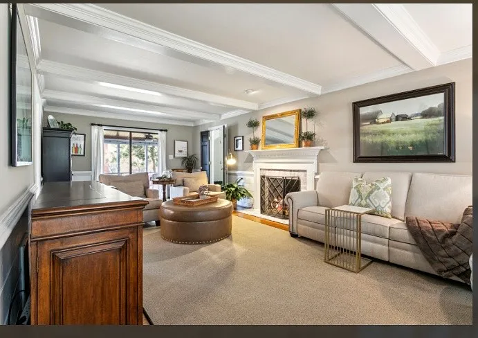 300 Fairfax Way — Photo 7