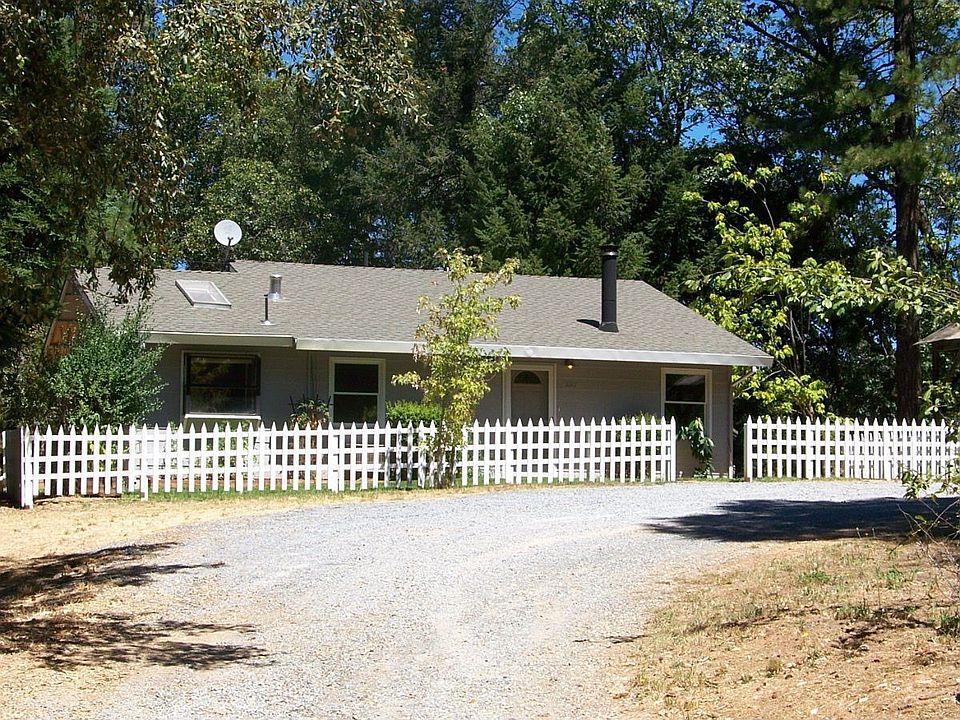 Darling Home on 10 Acres