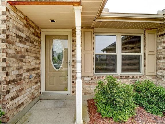 5th image of 6740 Deer Meadows Dr