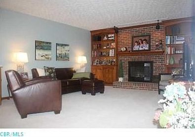 5th image of 969 Paisley Pl
