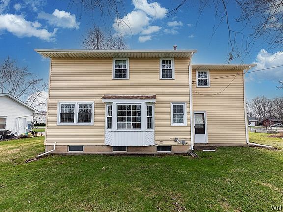 3rd image of 928 Baseline Rd