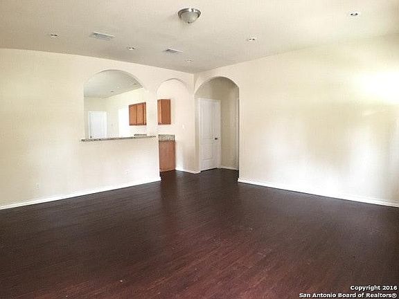 3rd image of 11907 White Birch St