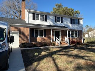 4 Wendell Cir, Poquoson, VA 23662