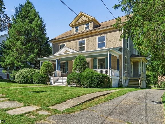 3rd image of 9 Linwood Ave