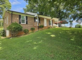 254 Lynda St, Mount Airy, NC 27030