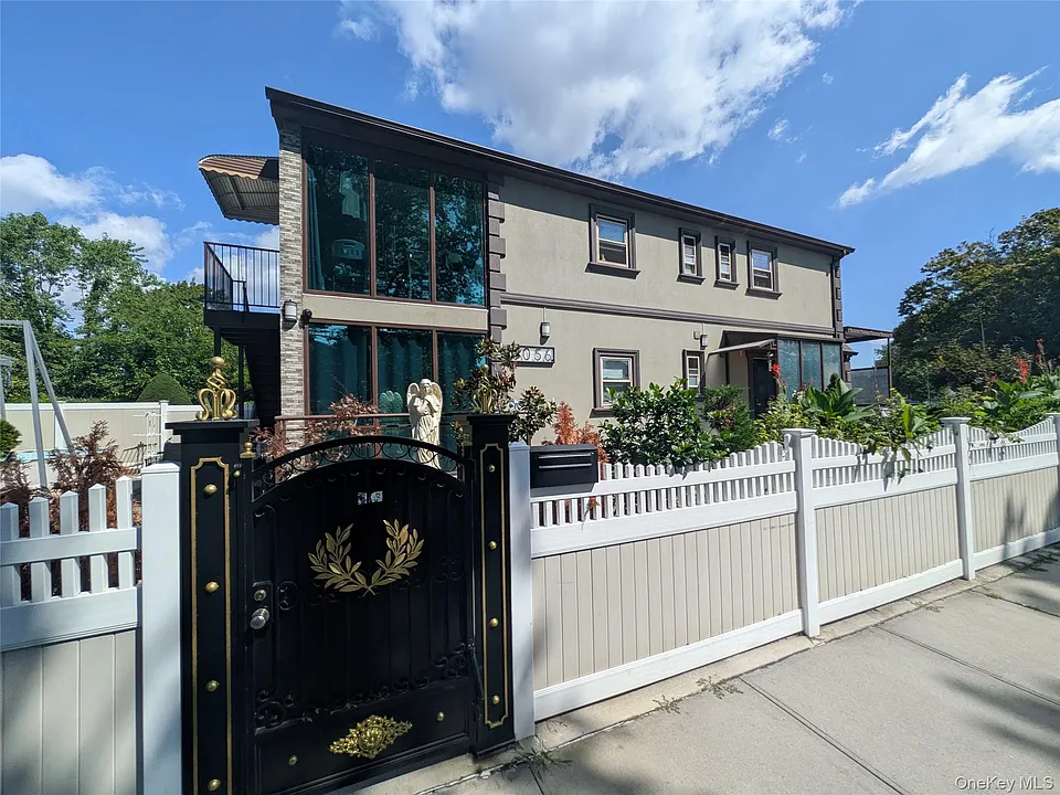 50-56 Utopia Pkwy