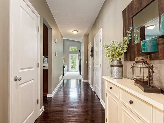 3rd image of 181 Winding Valley Dr