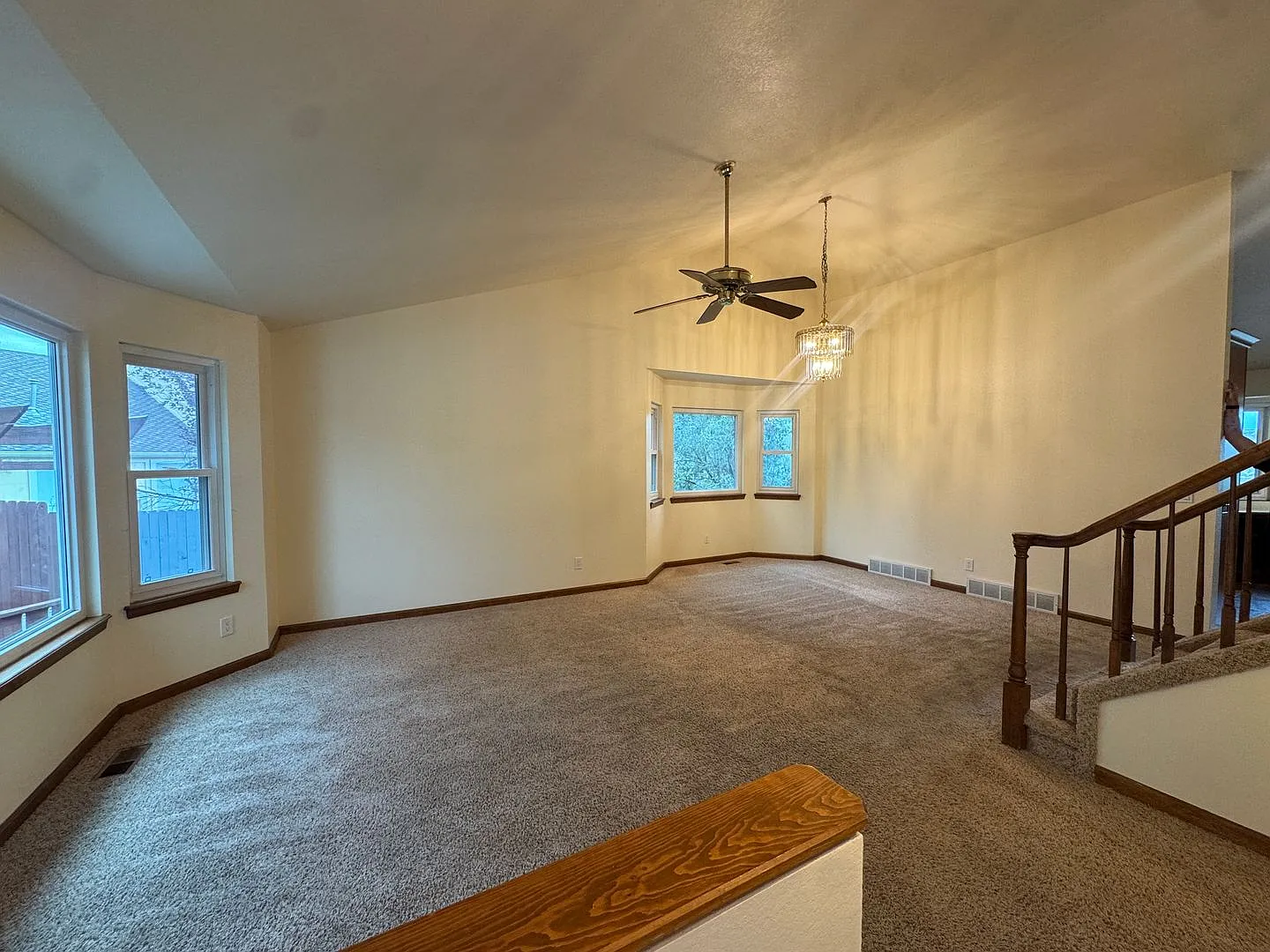 Spacious 4-Bedroom Home with Exceptional Indoor & Outdoor Living — Photo 2