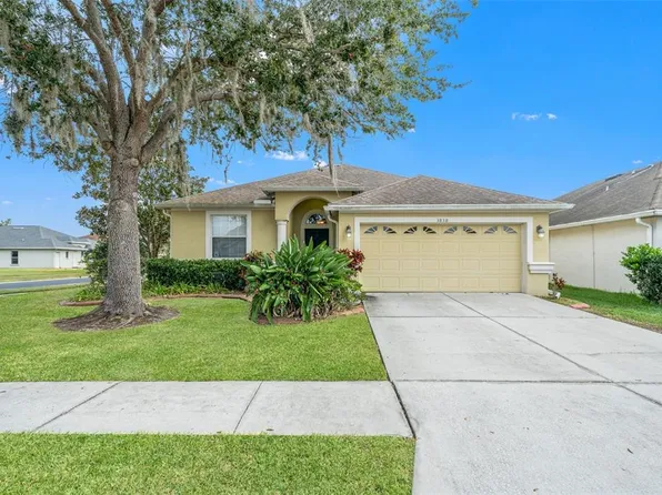 3838 Washburn Pl, Zephyrhills, FL 33543