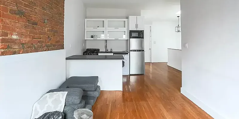 Rented by Hagstrom Management Inc | media 14