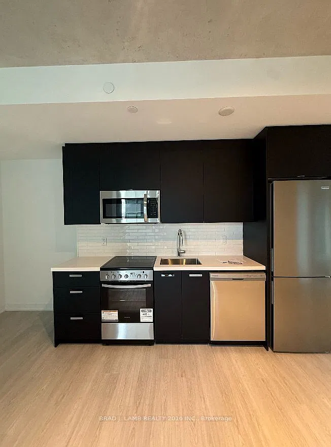 2 bed, $4,200 — Photo 2