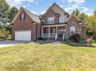 103 Plumstead Ln, Clemmons, NC 27012