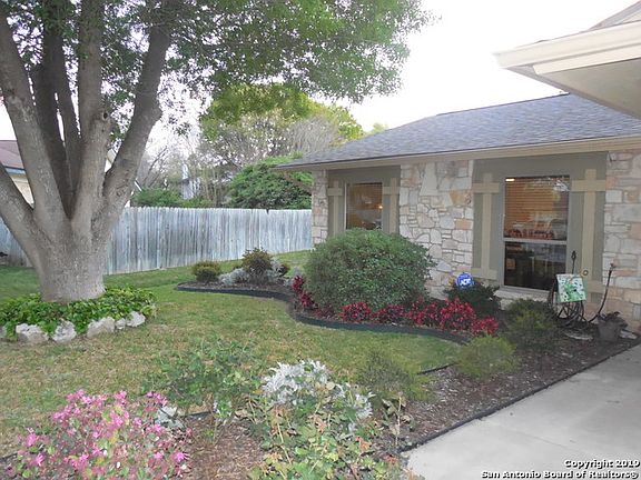 2nd image of 3534 Oakfort St