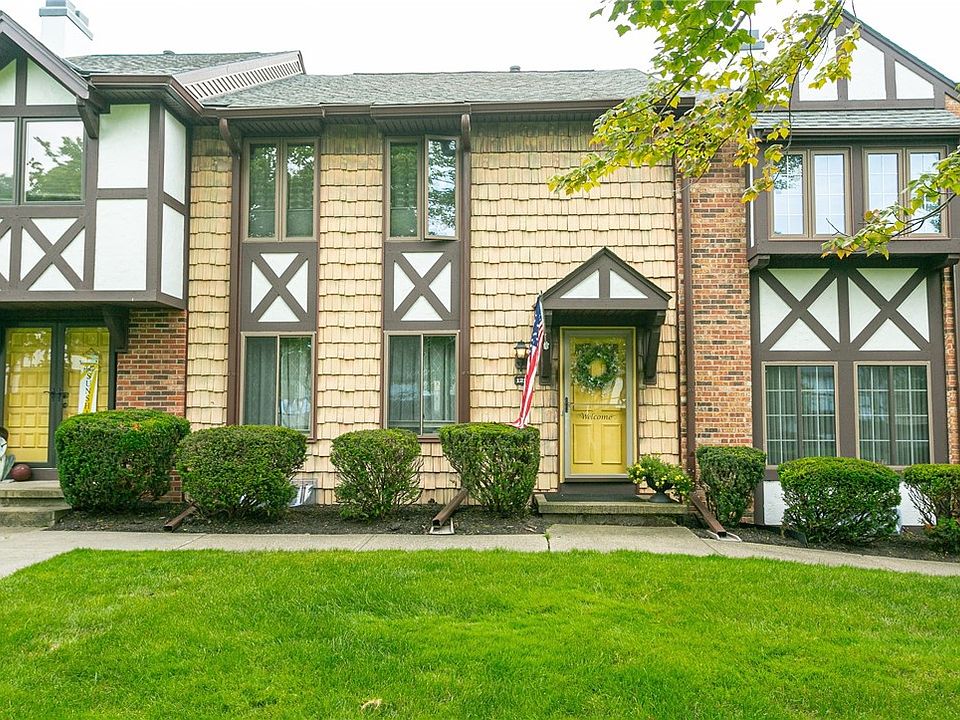 1st image of 121 New Wickham Dr