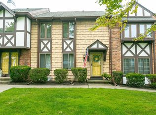 121 New Wickham Dr, Penfield, NY 14526