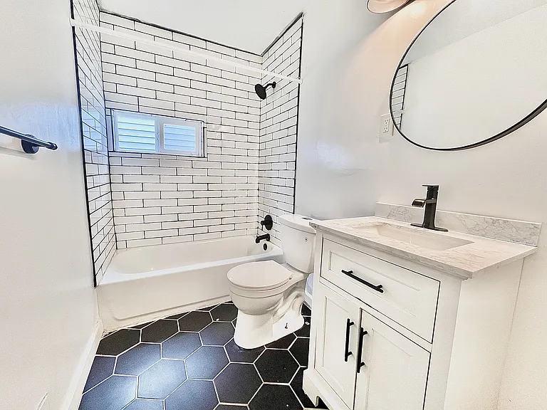 17381 Charest Ave — Photo 23