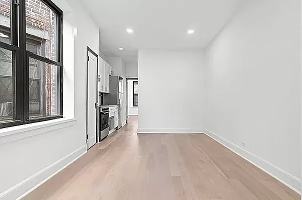 Rented by Dynamik Realty | media 15