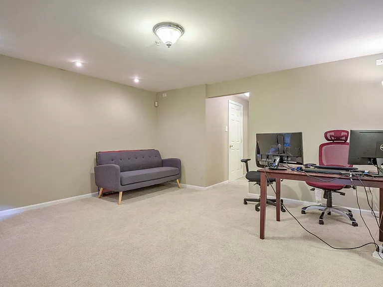 18806 Harmony Woods Ln — Photo 23