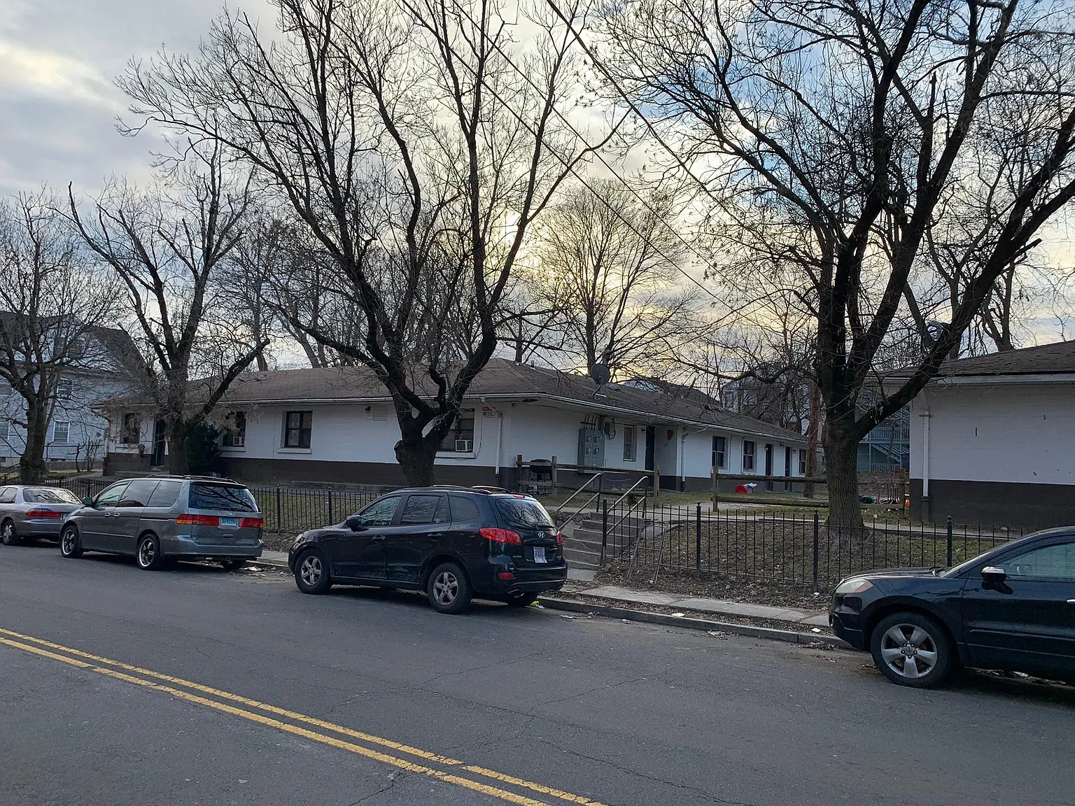 2 bed, 1000 sqft, $1,475 — Photo 2