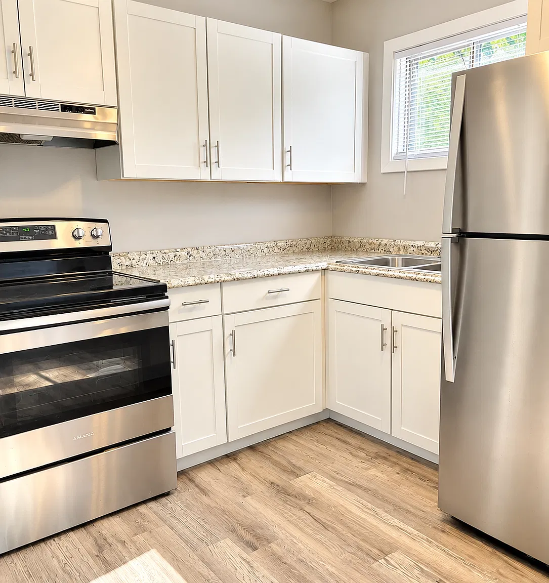 2146 Buckner St — Photo 2