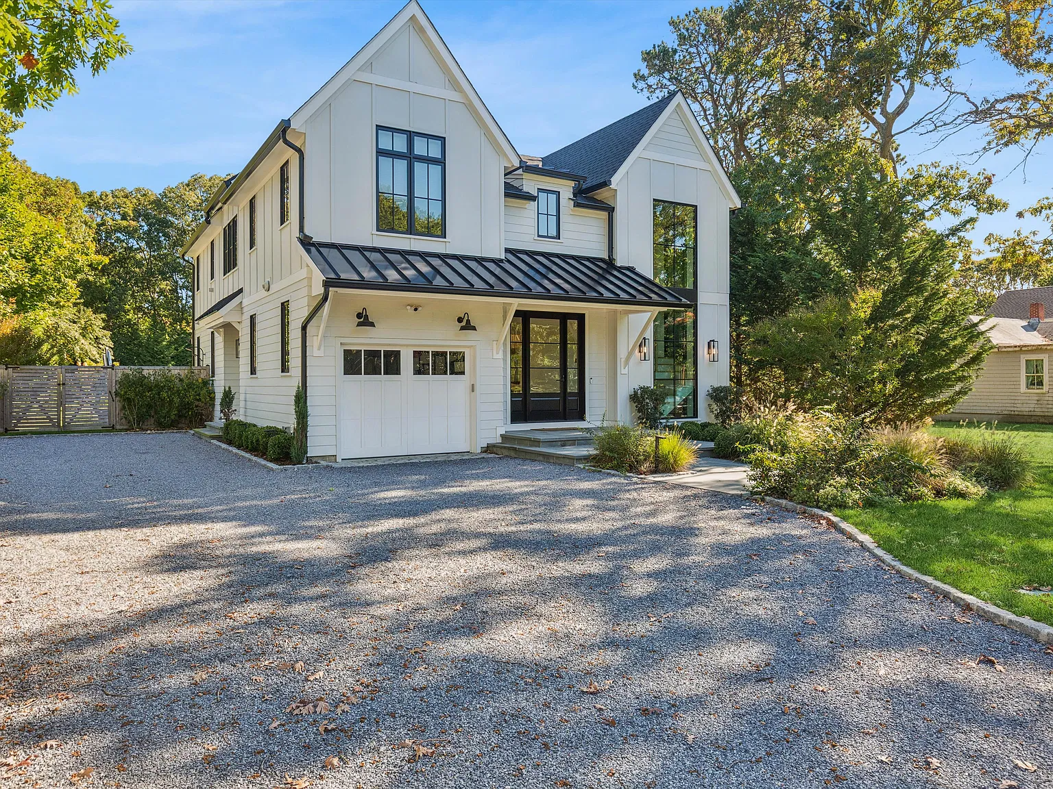 Newly Constructed Luxury Westhampton Beach Rental — Photo 2