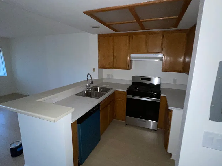 11707 Otsego St #G — Photo 3