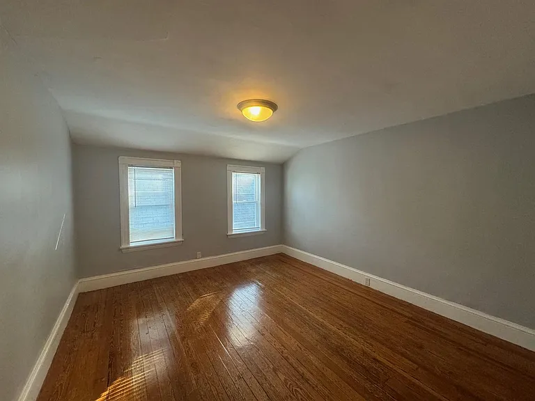14 Bay State Ave — Photo 10