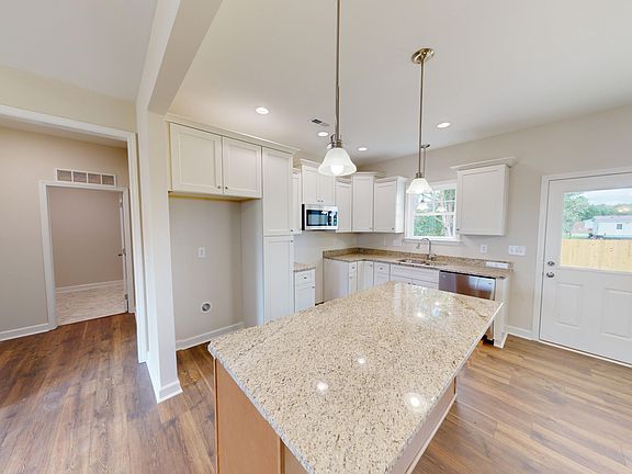 5th image of 107 W Sillinger Drive
