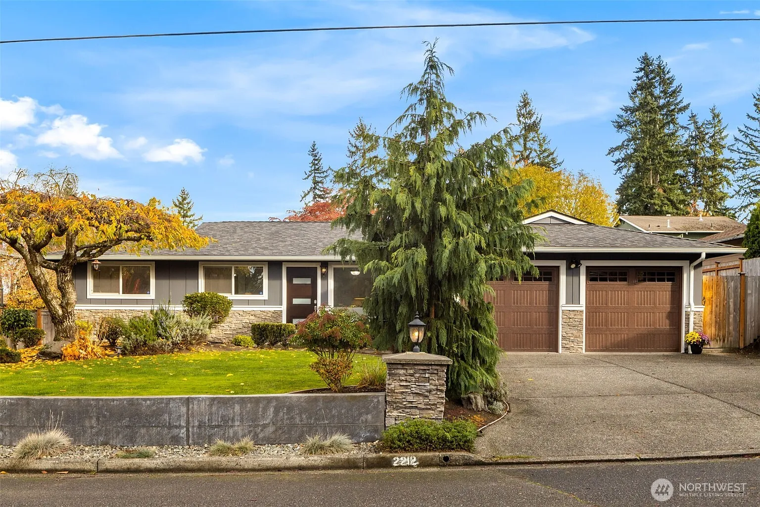 2212 168th Avenue NE photo 1