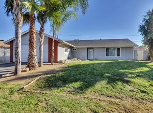 1461 S Iris Ave, Bloomington, CA 92316