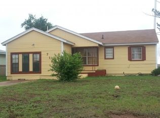 712 S Park Ln, Altus, OK 73521