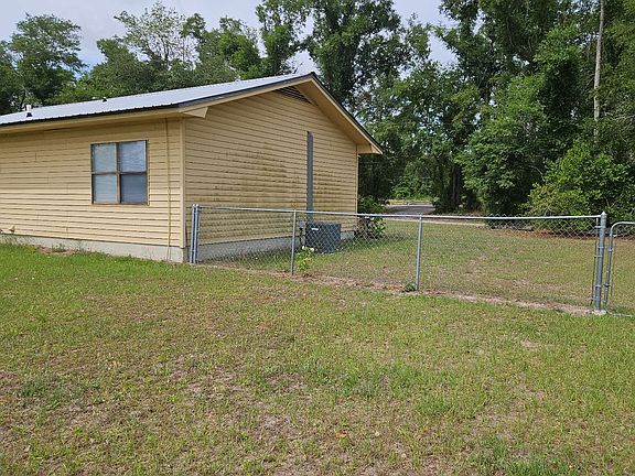 4th image of 6072 NE Colin Kelly Hwy