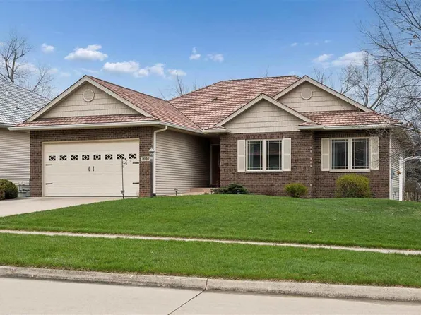 2040 Dempster Dr, Coralville, IA 52241
