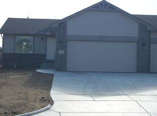 1271 E Berlin St, Haysville, KS 67060