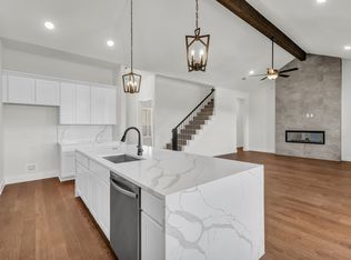 1045 Woodland Rd, Weatherford, TX 76088