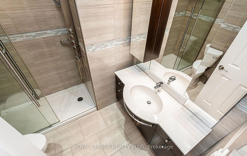 Mississauga House for rent - 3 Bedrooms — photo 40