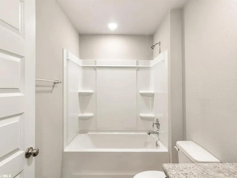 Bath 2 with Shower/Tub Enclosure and Single Vanity